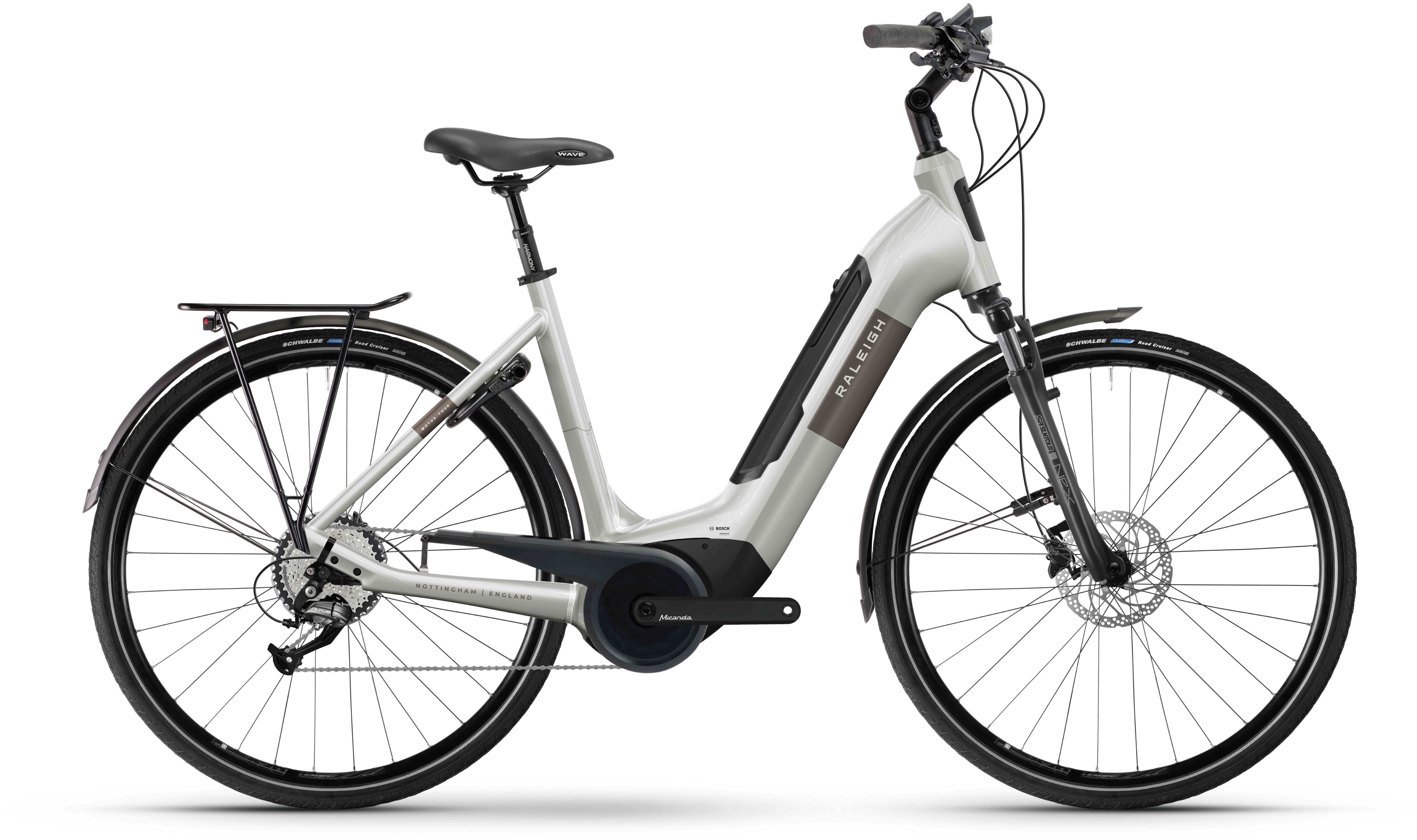 Motus Tour Ltd White